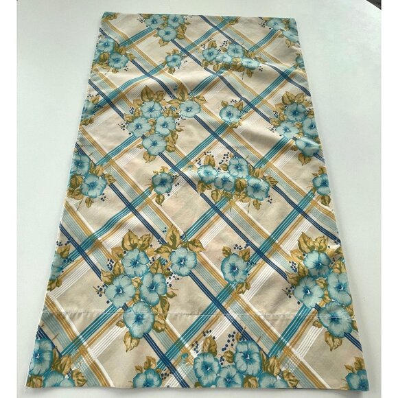 Vintage 70s pillowcase, blue pansies flowers and plaid, single pillow sham - Picture 3 of 9